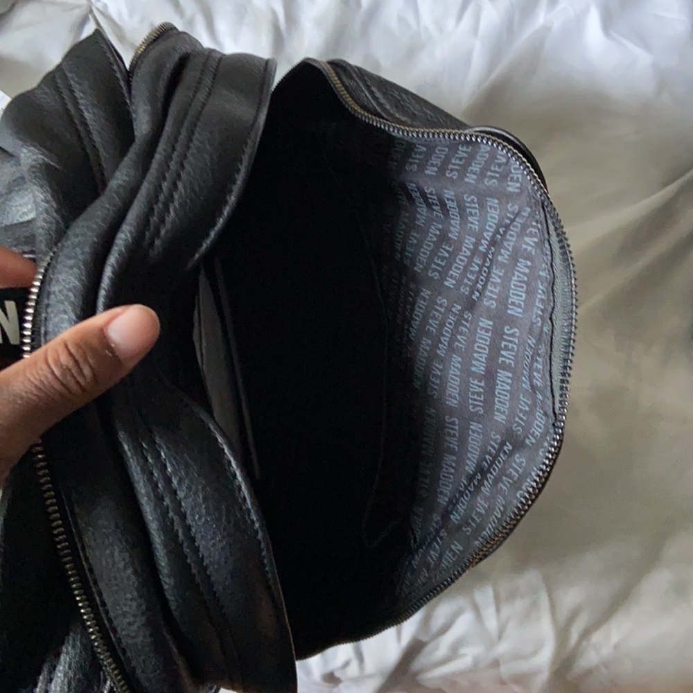 Backpack - Picture 6 of 6